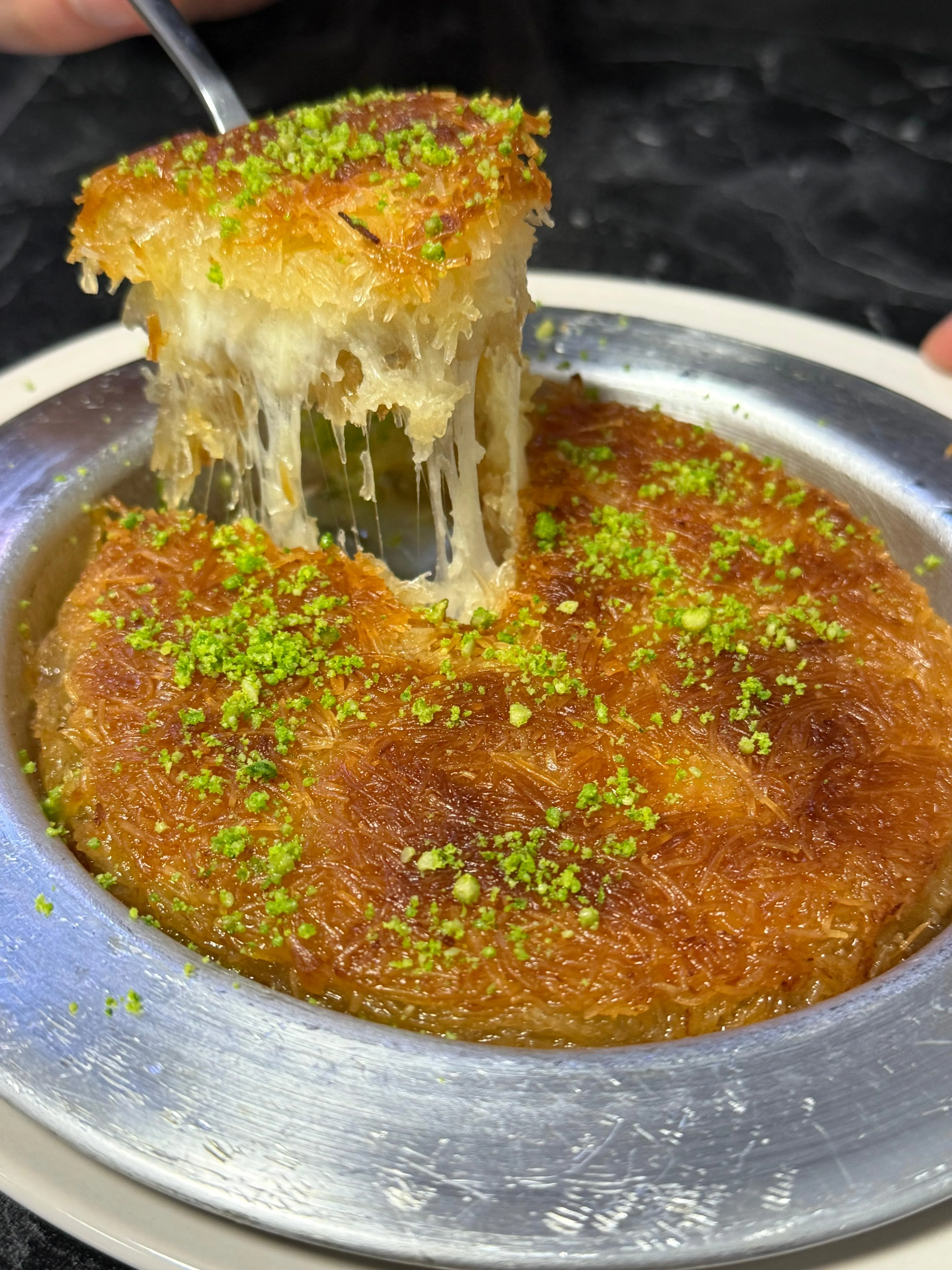 Künefe – Dessert, Warm · Pistazie · Sirup